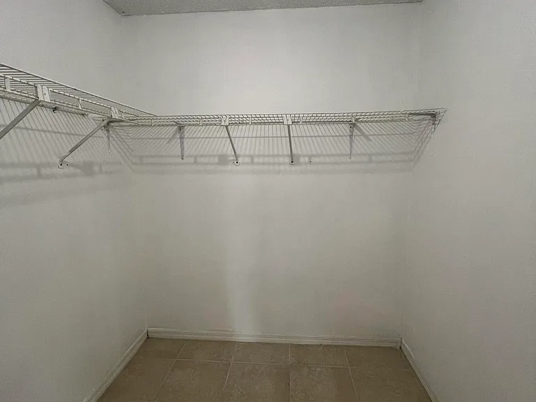 6485 Manila Dr — Photo 11