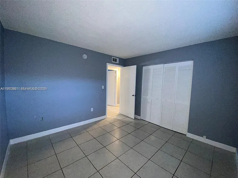 1735 W 60th St #M301 — Photo 13