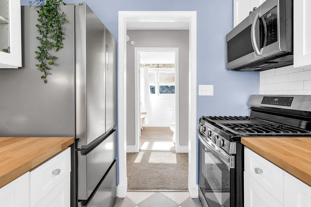 Building Photo - 1050 Tilden St NW #A