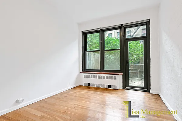 Rented by Lisa Management Inc | media 10