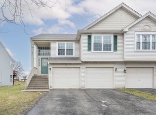 81 Seton Creek Dr, Oswego, IL 60543