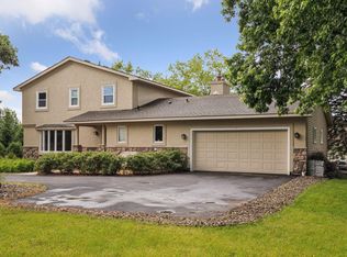 670 Red Pine Ln, Eagan, MN 55123