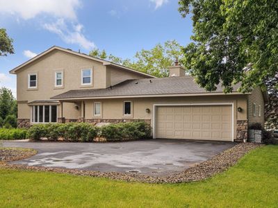 670 Red Pine Ln, Eagan, MN, 55123
