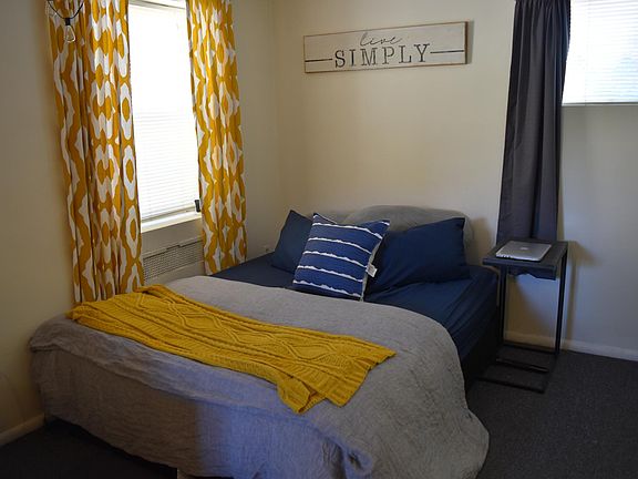 3rd image of 1432 N Gaylord St #7