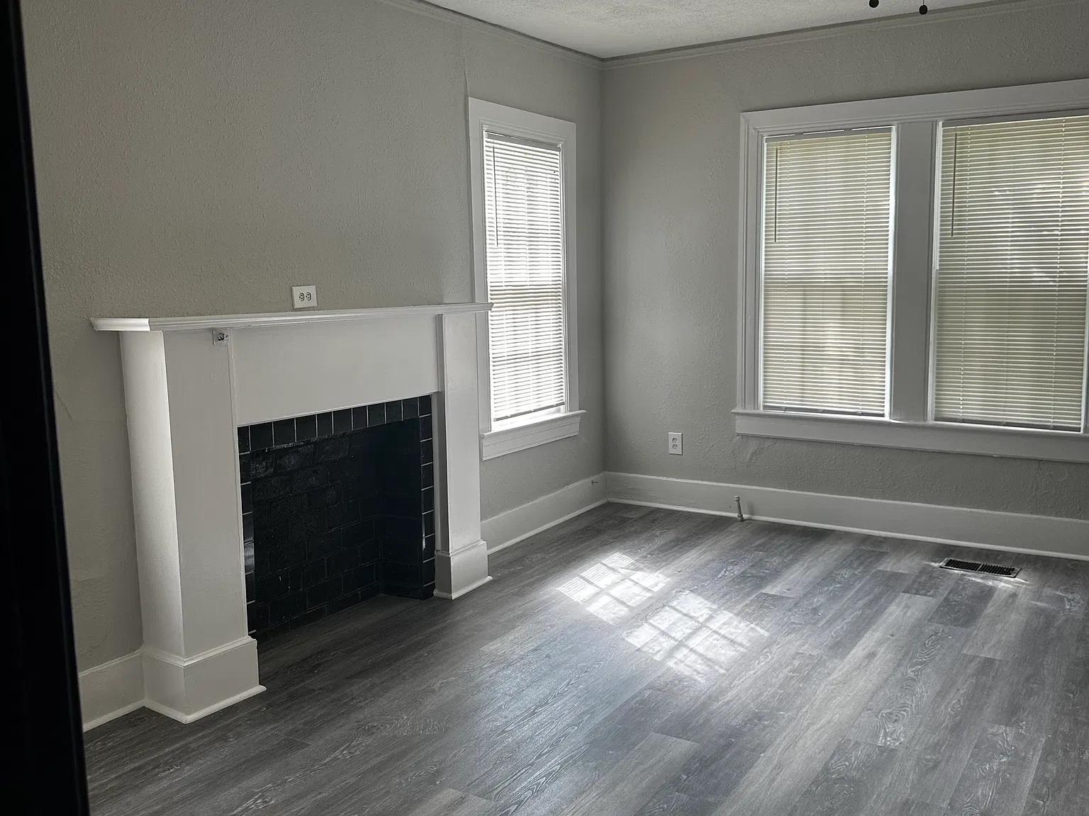 1 bed, 900 sqft, $950 — Photo 4