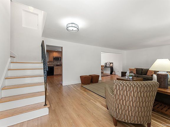 4th image of 7 Hastings Close