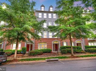 2570 Eastbourne Dr, Woodbridge, VA 22191