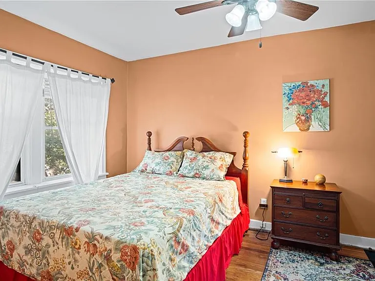 212 Emanuel Cleaver Blvd #2W — Photo 11