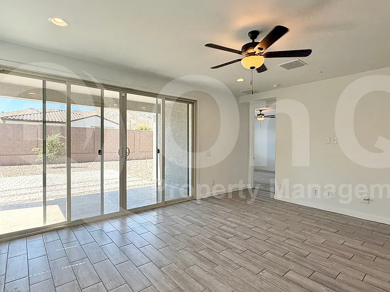 1659 W Paseo Way — Photo 5