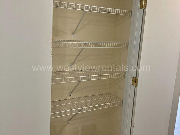 4th image of 524 32nd St #10466967