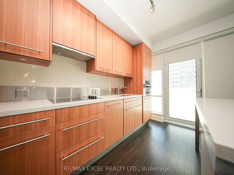 80 John St #1802 — Photo 9