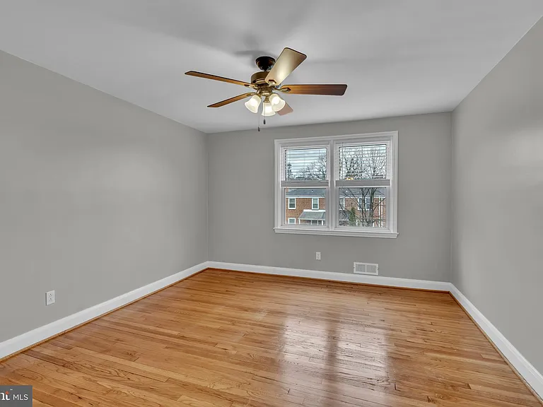 5520 Sagra Rd — Photo 18