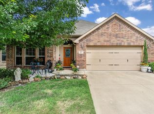 907 Silktree Dr, Fate, TX 75087