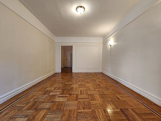 2nd image of 1221 College Ave APT 4H
