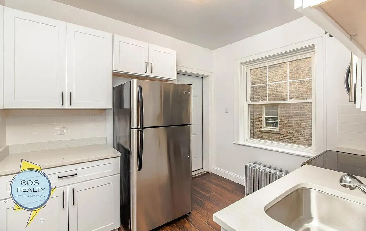 Building Photo - 6839 W 21st St #2N