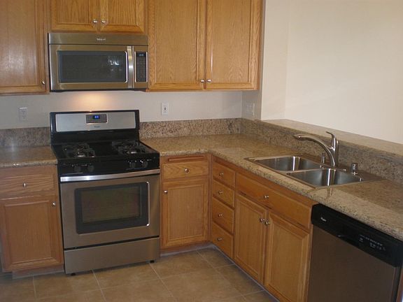 2nd image of 2234 Lago Ventana
