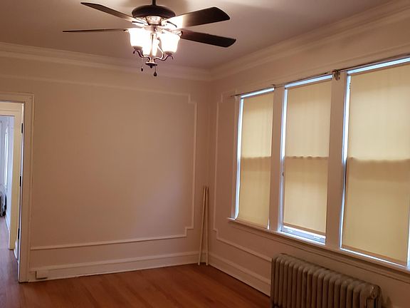 3rd image of 7838 S Honore St #7838