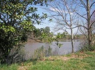 1122 E Shoreview Rd, McDonough, GA 30253