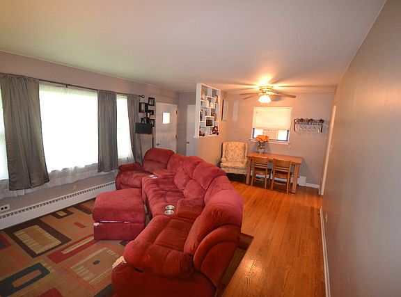 2nd image of 208 S Richmond Ave