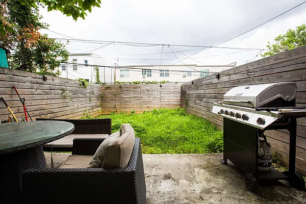Rented by Compass | media 7
