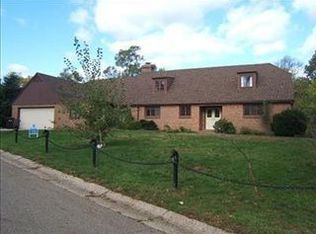 905 Inkster Ave, Kalamazoo, MI 49008