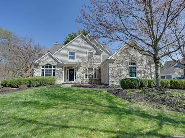 126 Cressingham Ln, Powell, OH 43065