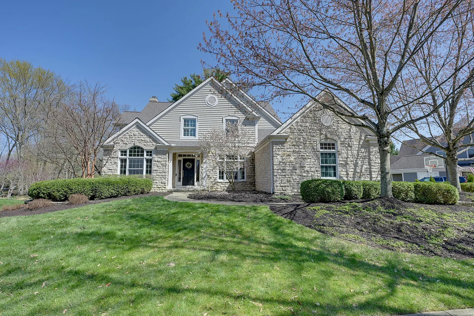126 Cressingham Ln photo 1