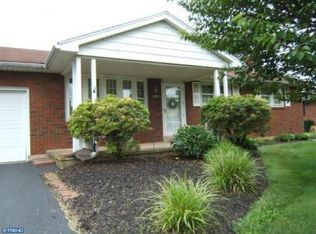 61 Colonial Rd, Allentown, PA 18109