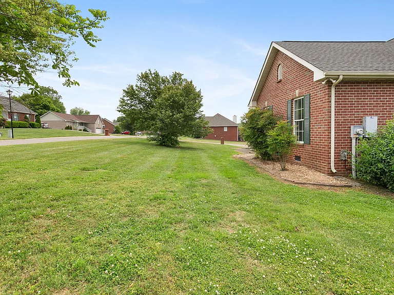 8001 Anna Ct — Photo 18