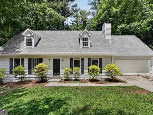 901 Timbervale Ln, Lithonia, GA 30058