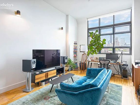 2nd image of 360 Furman St APT 617