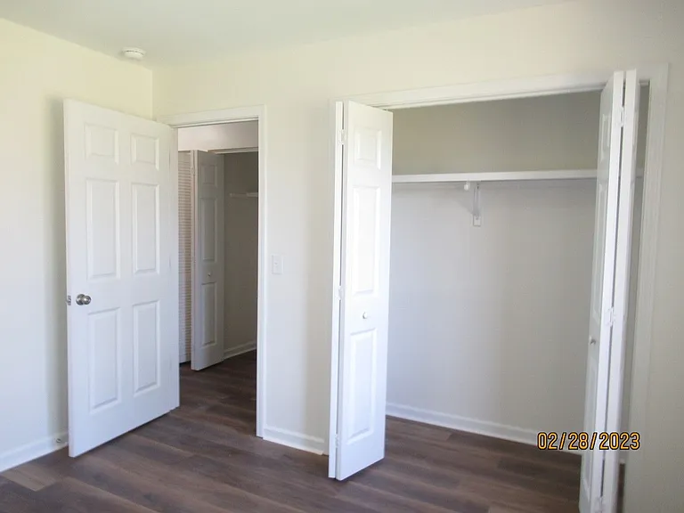 251 Rast St #L8 — Photo 7