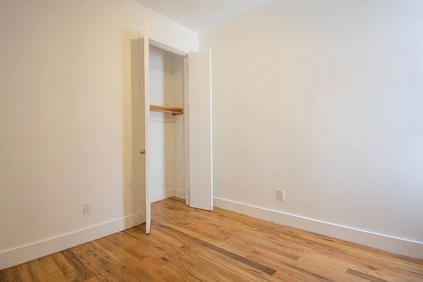 Rented by Brick&Mortar | media 32