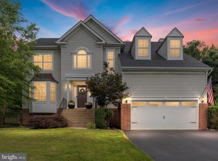 906 Santmyer Dr SE, Leesburg, VA 20175