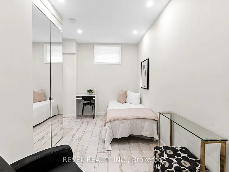 89 Foxley St #LOWER — Photo 11
