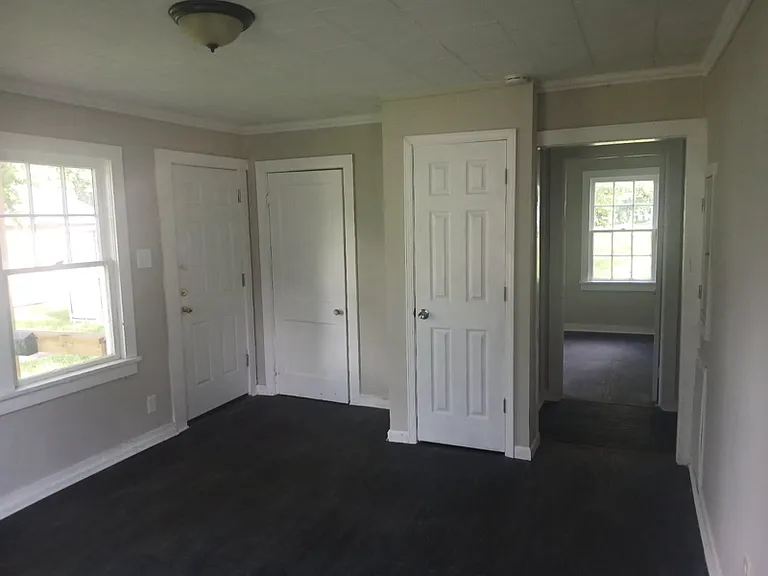 6 Court C — Photo 2