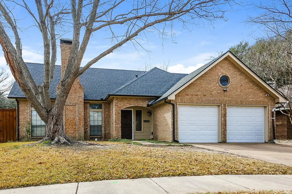 3 bed, 2.5 bath, 2070 sqft, $2,780 — Photo 1