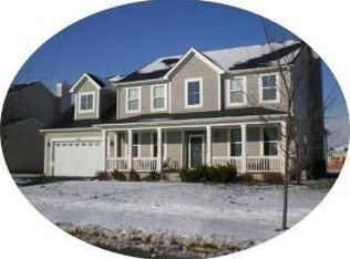 931 Jessamine Dr, Oswego, IL 60543