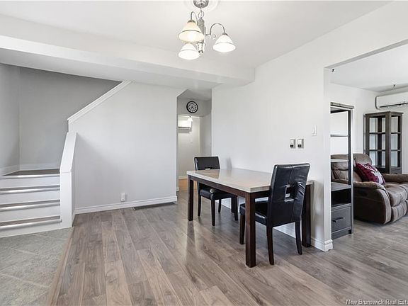 5th image of 380 Centrale St