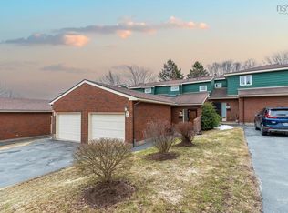 40 Braemount Dr, Halifax, NS B3M 3P3