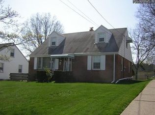 526 W Wilson St, Struthers, OH 44471