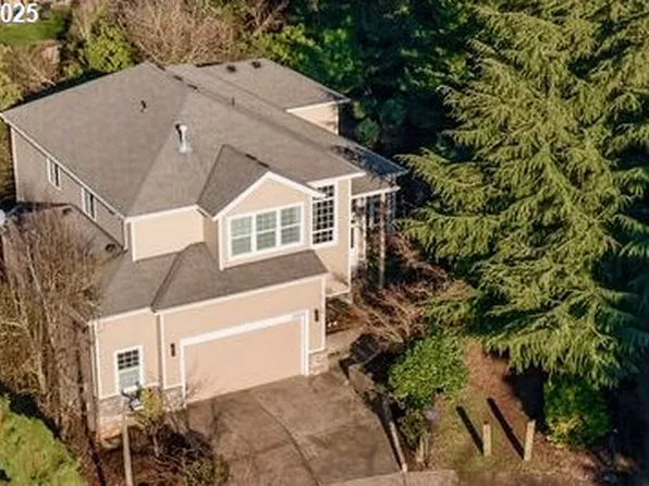 2855 White Salmon Ct, West Linn, OR 97068