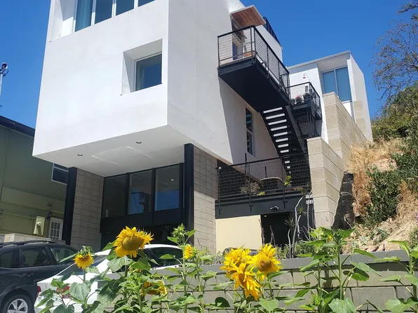 3691 Reynard Way #A, San Diego, CA 92103