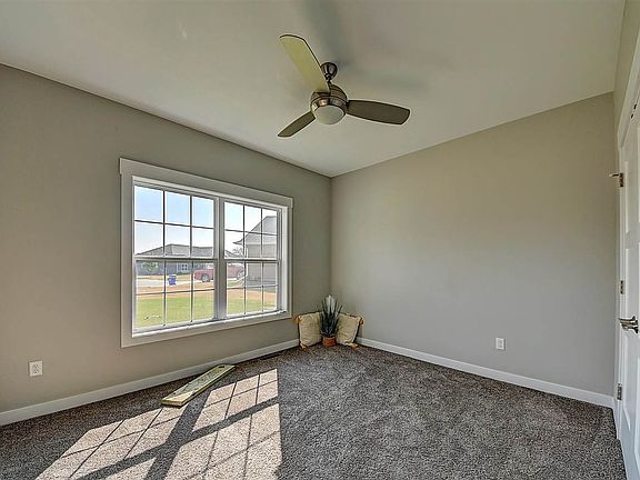 4th image of 503 Majestic Oak Ct