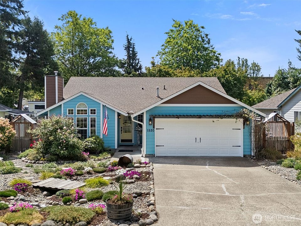 1st image of 1520 Mapleridge Drive NE