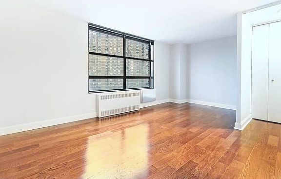 3rd image of 3333A Broadway #A5j