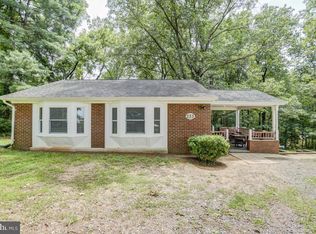 233 Hidden View Ln, Front Royal, VA 22630