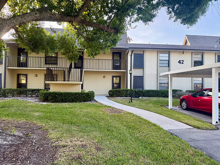 42 Plantation Dr #103 — Photo 28