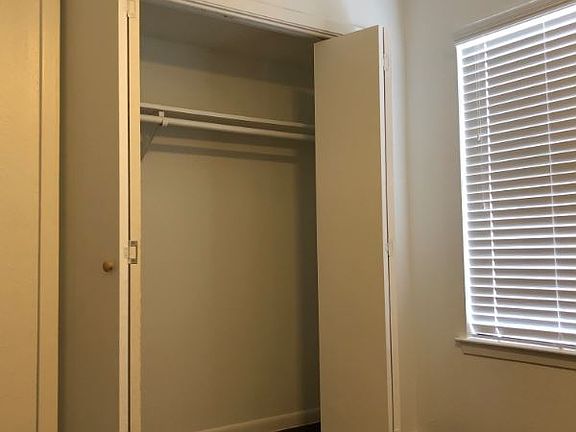 5th image of 2302 Durwood St APT 113