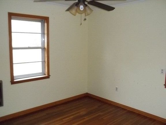 5th image of 1065 Tennessee St